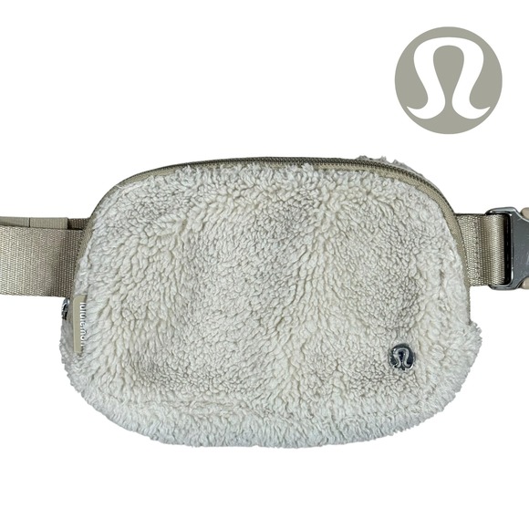 lululemon athletica Handbags - Lululemon Sherpa Fleece Everywhere Belt Bag 1L‎ White Opal Cream O/S Crossbody